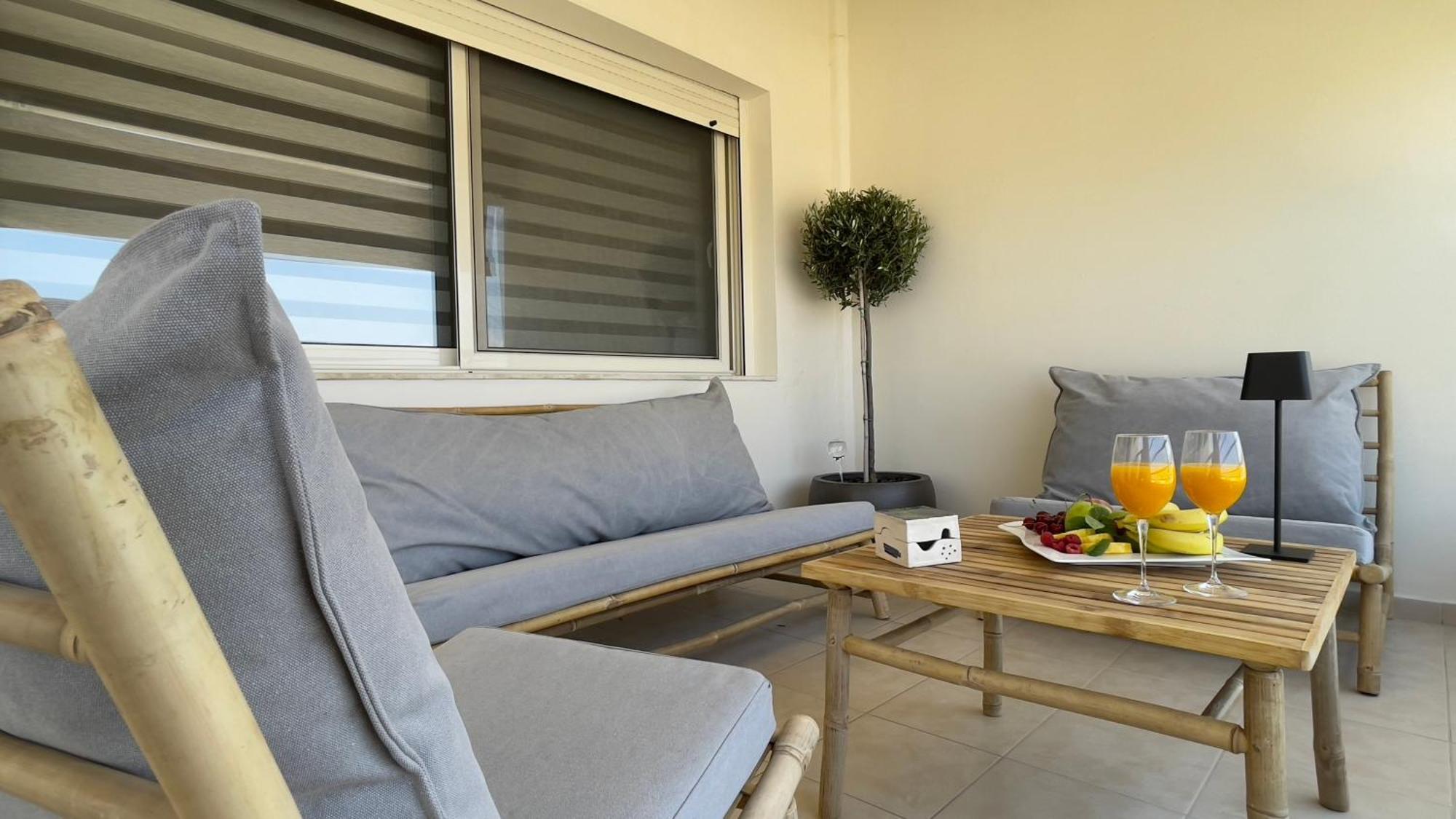 Nh Urban Living In Nea Alikarnassos Lägenhet Heraklion Exteriör bild